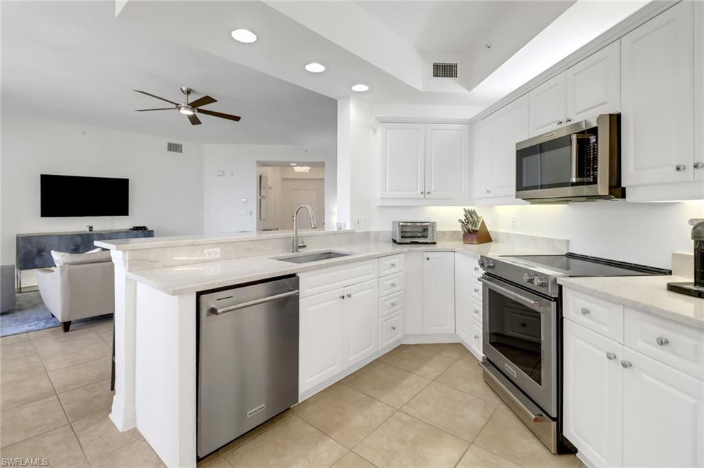 450 Bayfront PL # 4206, NAPLES Unit: 4206