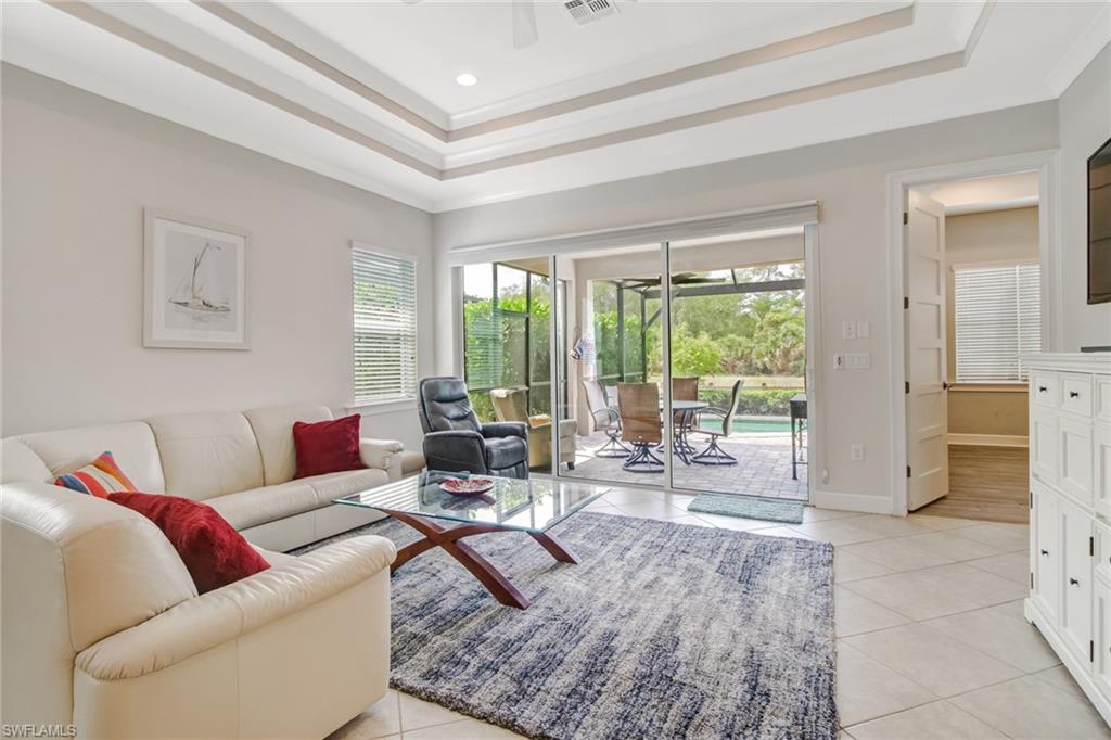 7194 Dominica DR