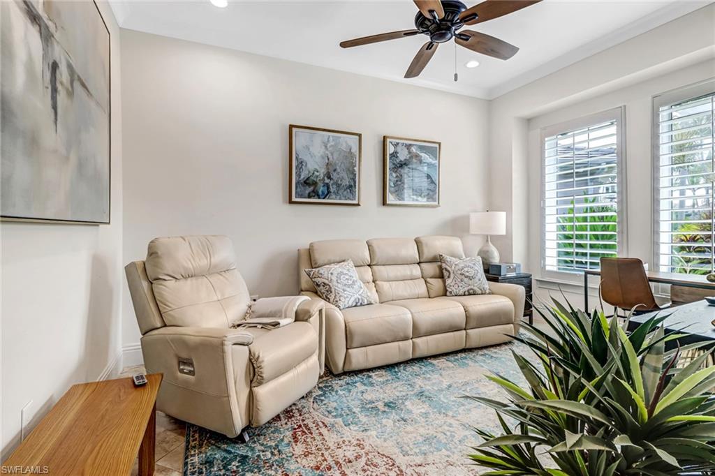 6487 Warwick AVE