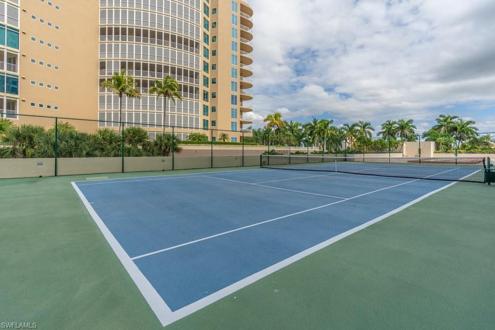 4451 GULF SHORE BLVD N # 1005