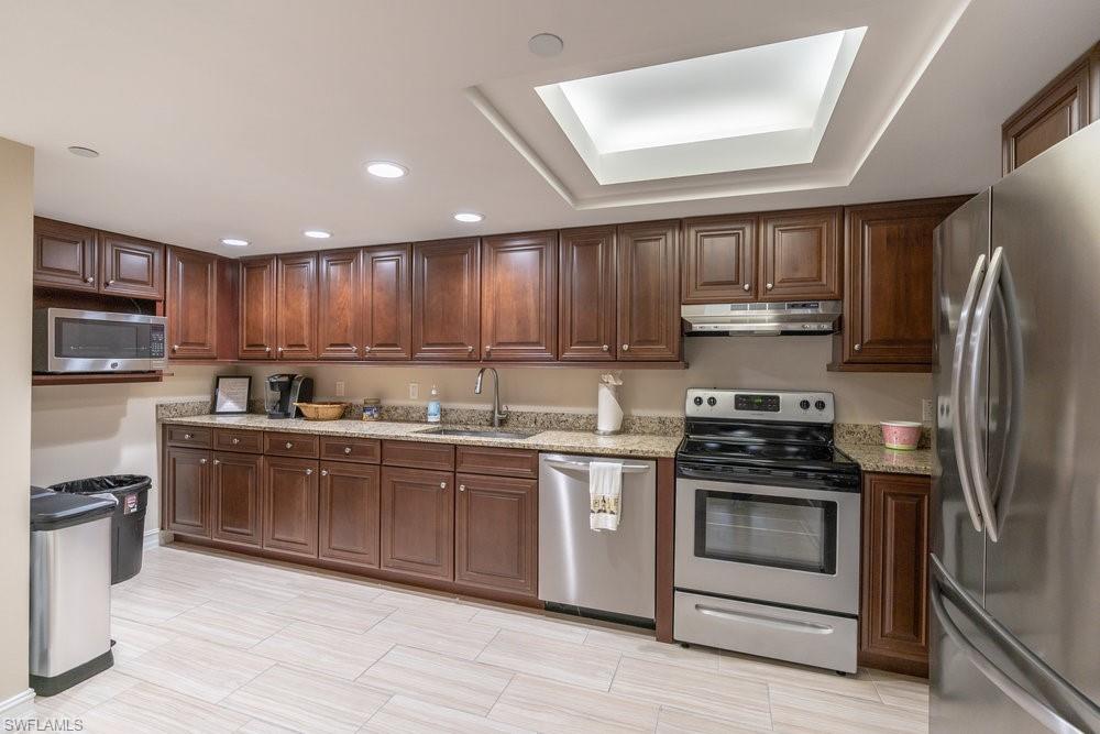 4451 GULF SHORE BLVD N # 1005