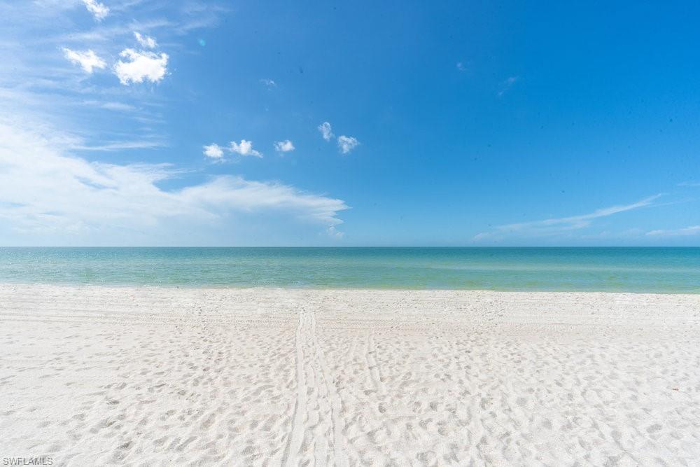 4451 GULF SHORE BLVD N # 1005