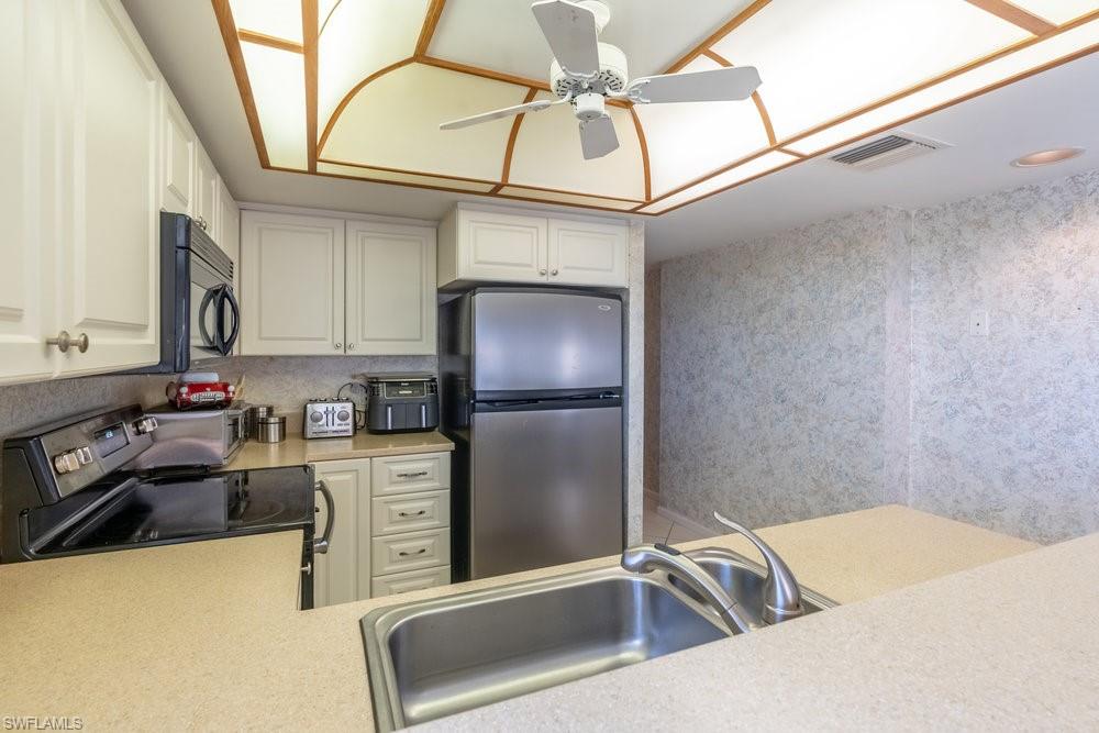 4451 GULF SHORE BLVD N # 1005