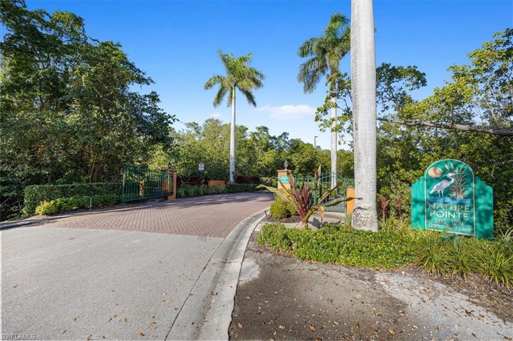 1895 Gordon River LN