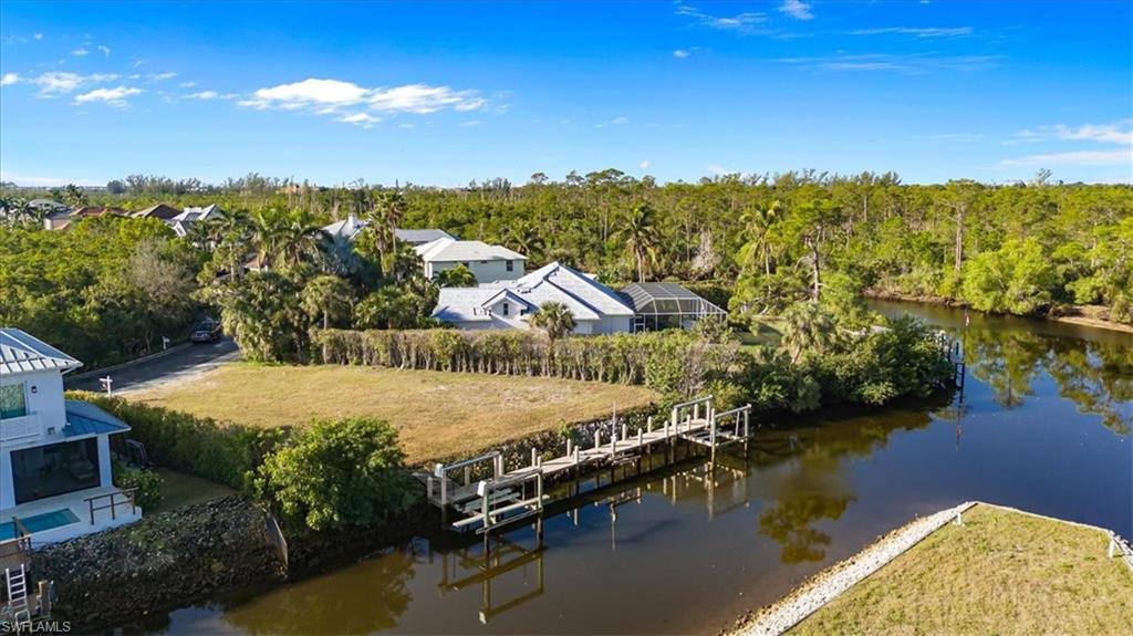 1895 Gordon River LN