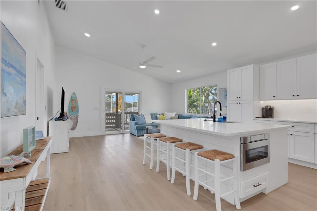 2700 Gulfview DR