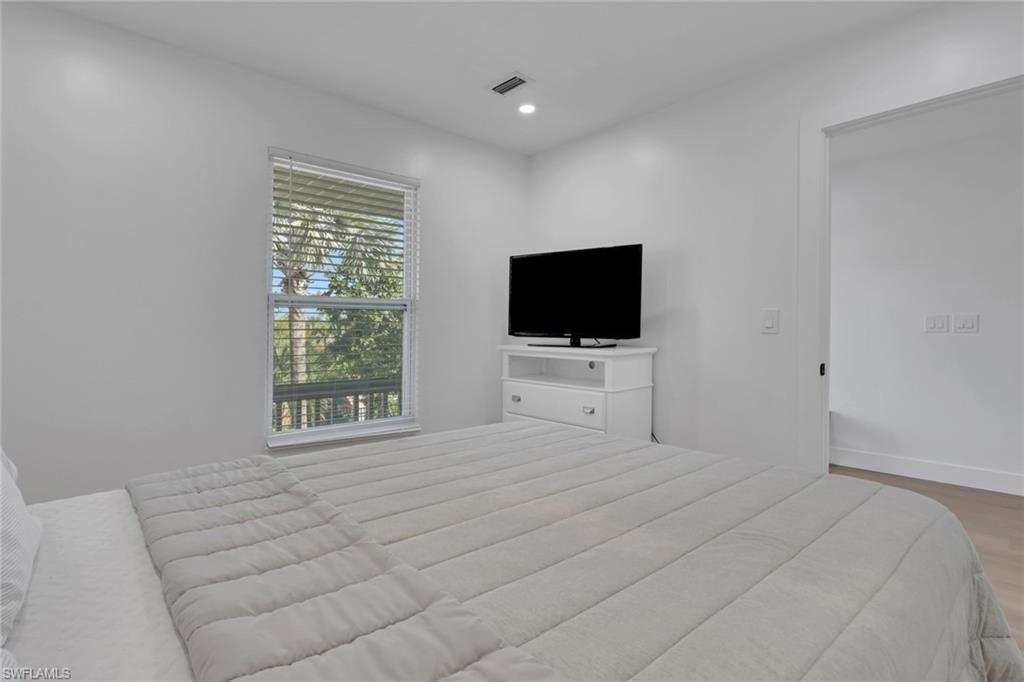 2700 Gulfview DR