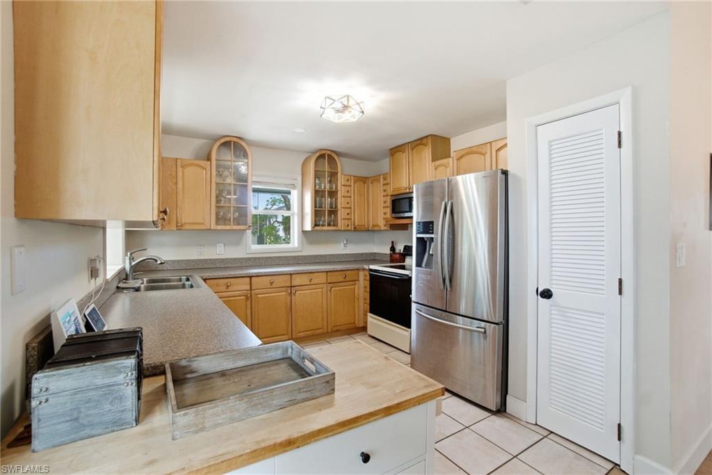 1286 Venetian WAY