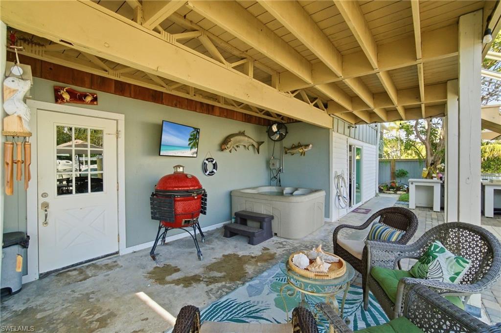 1286 Venetian WAY