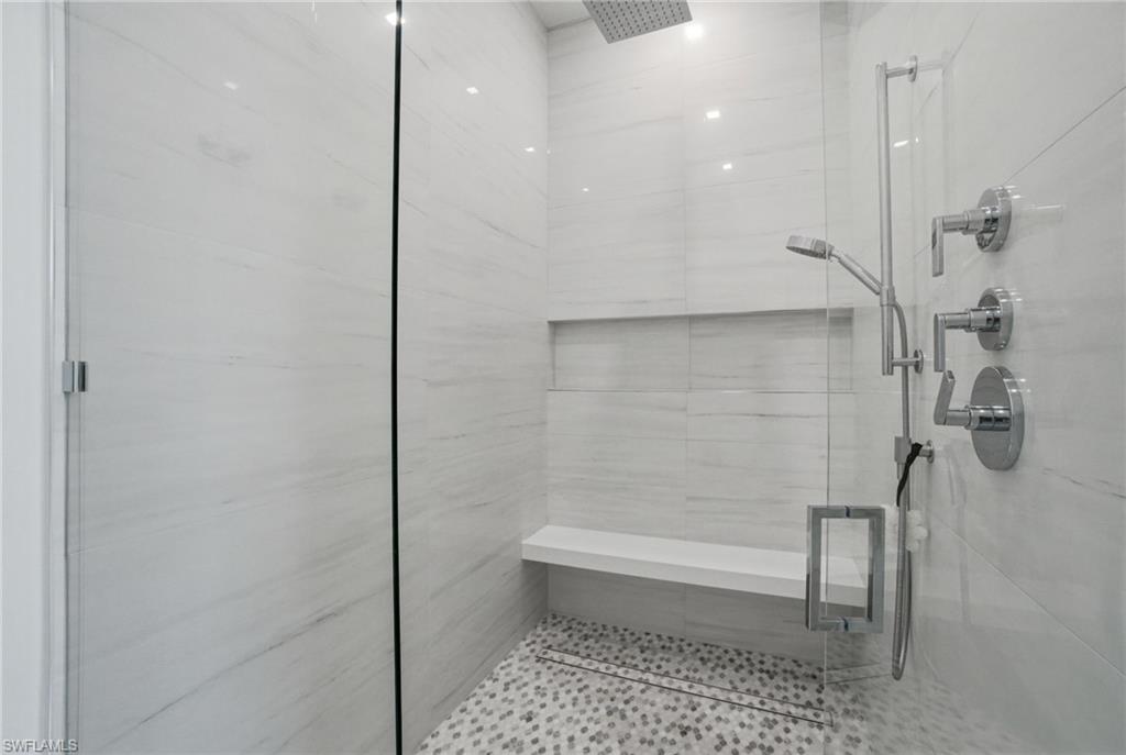 264 8th AVE S