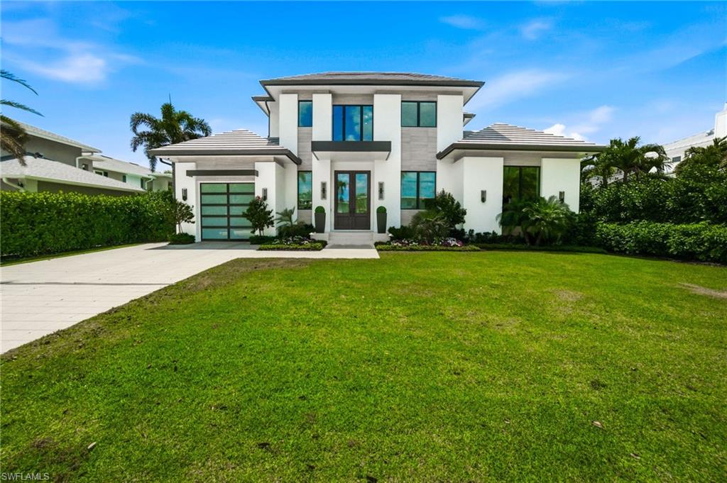 264 8th AVE S