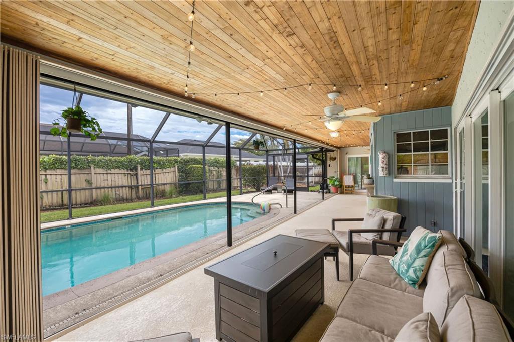 216 Willoughby DR