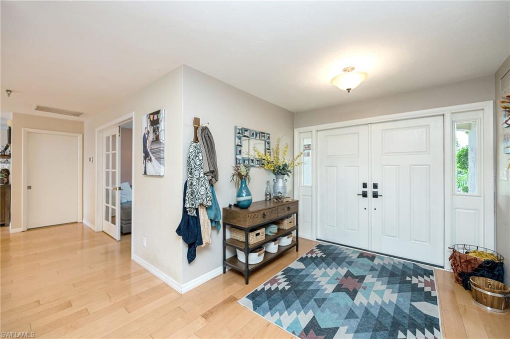 216 Willoughby DR