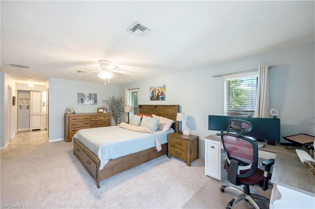 216 Willoughby DR