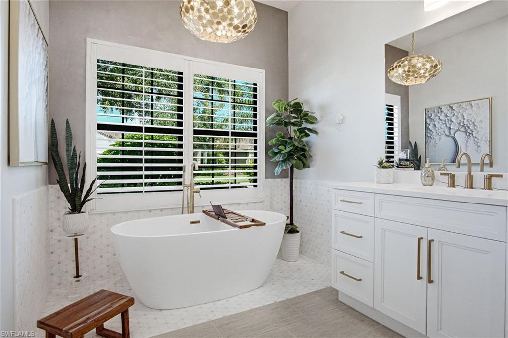16284 Camden Lakes CIR