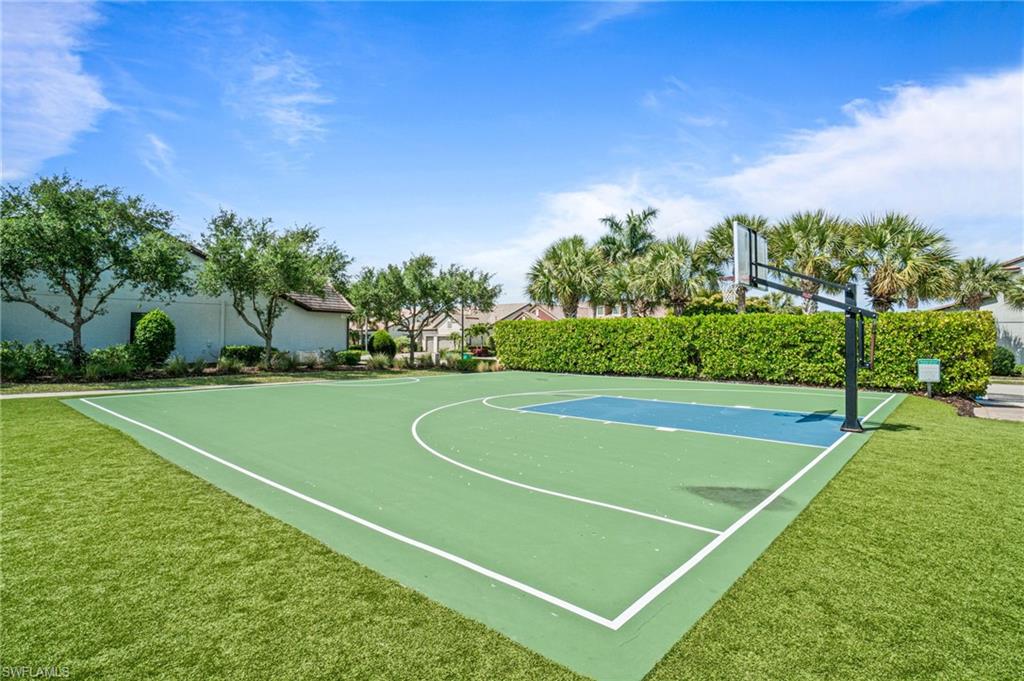 16284 Camden Lakes CIR