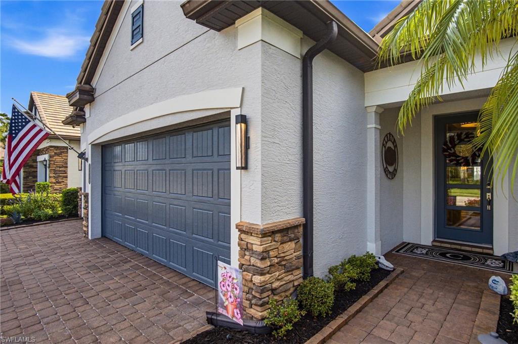 16284 Camden Lakes CIR