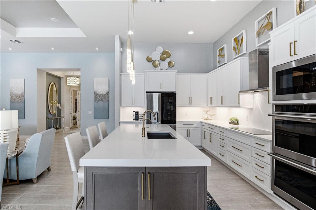 16284 Camden Lakes CIR