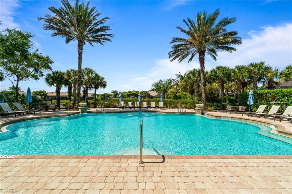 16284 Camden Lakes CIR