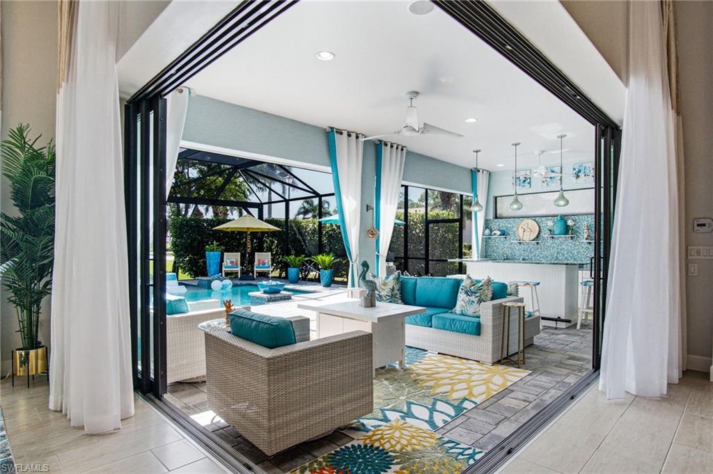 16284 Camden Lakes CIR