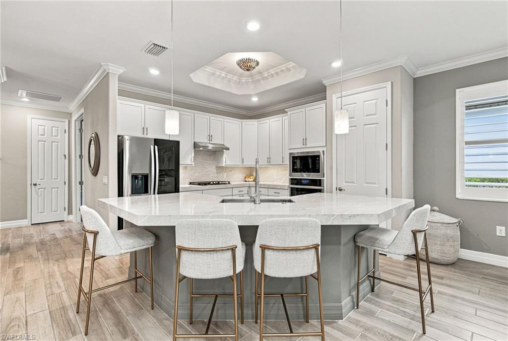 1869 Mustique ST