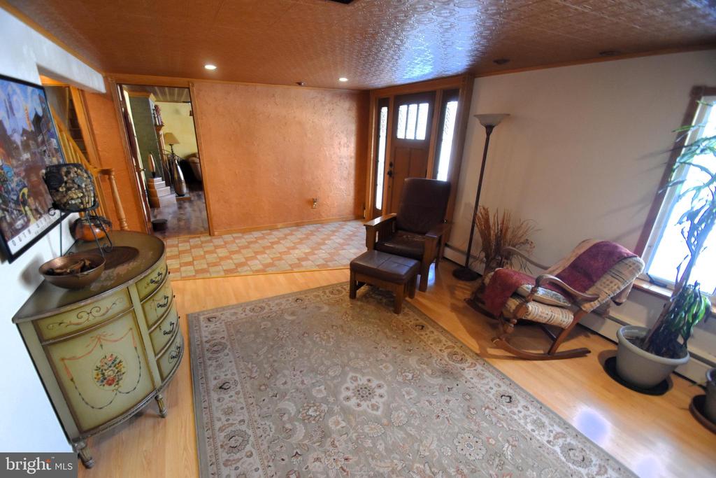 212 WEDGEWOOD ROAD