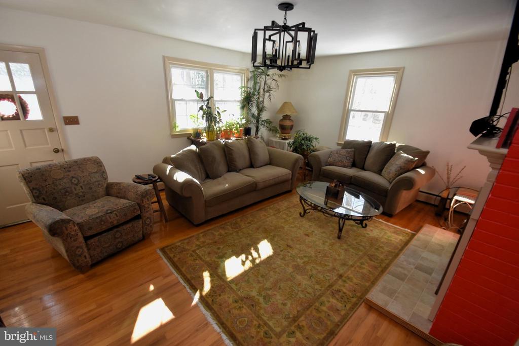 212 WEDGEWOOD ROAD