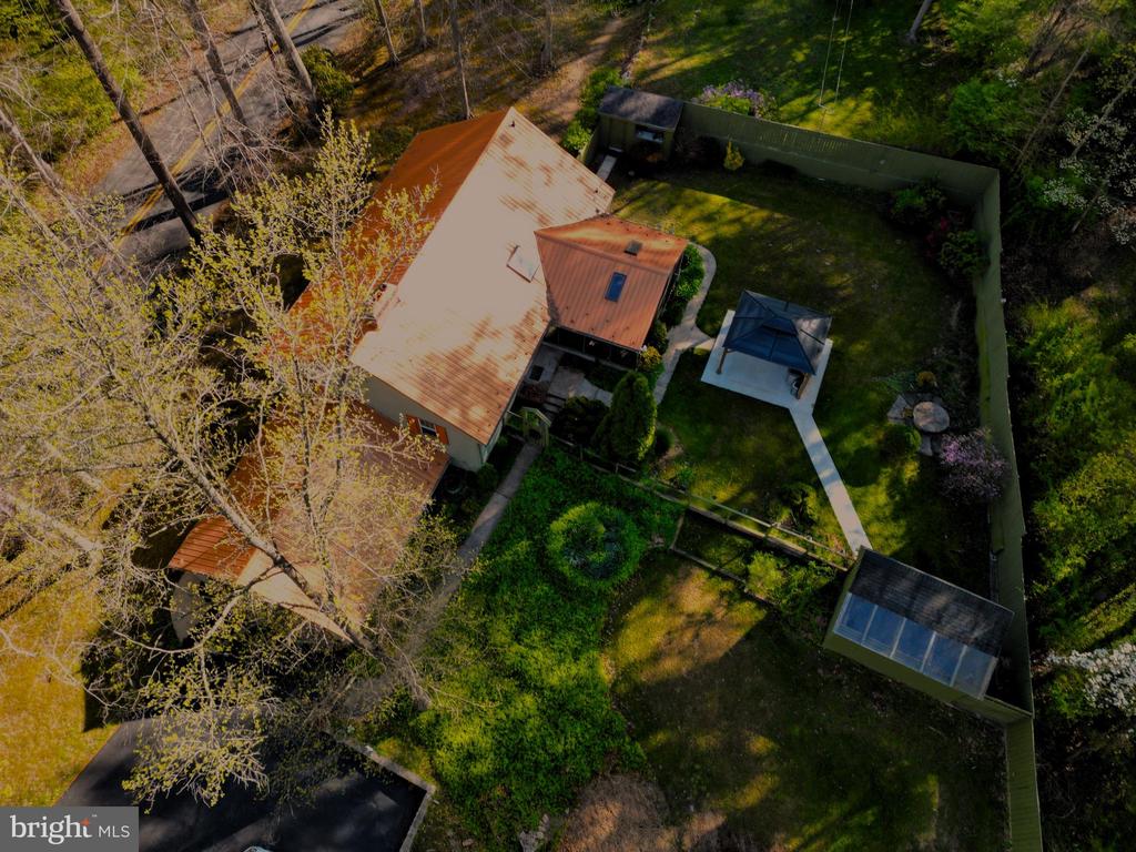 212 WEDGEWOOD ROAD