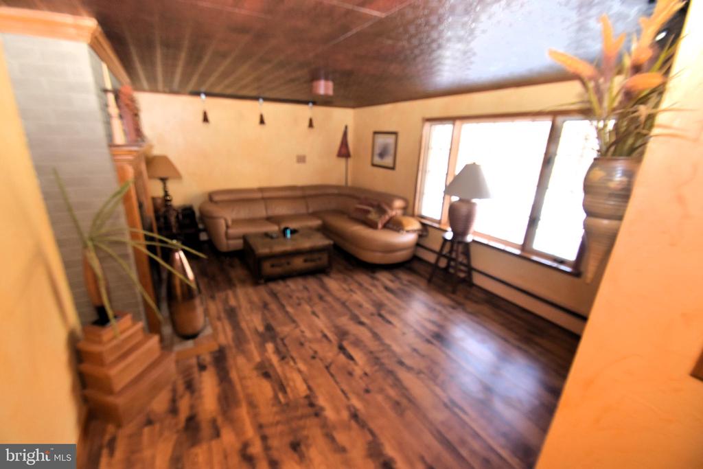 212 WEDGEWOOD ROAD