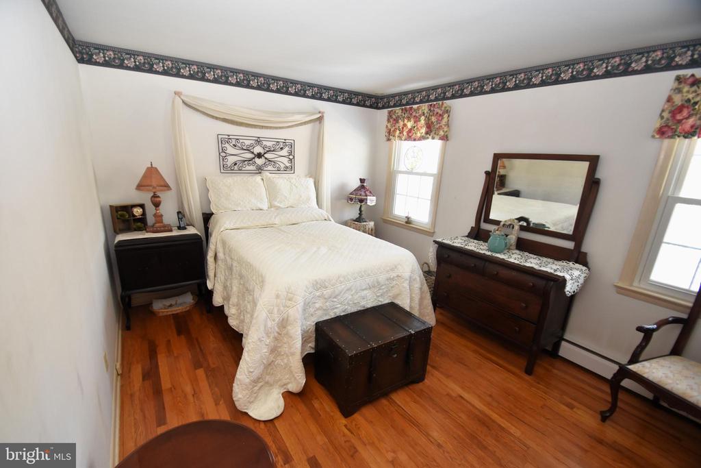 212 WEDGEWOOD ROAD