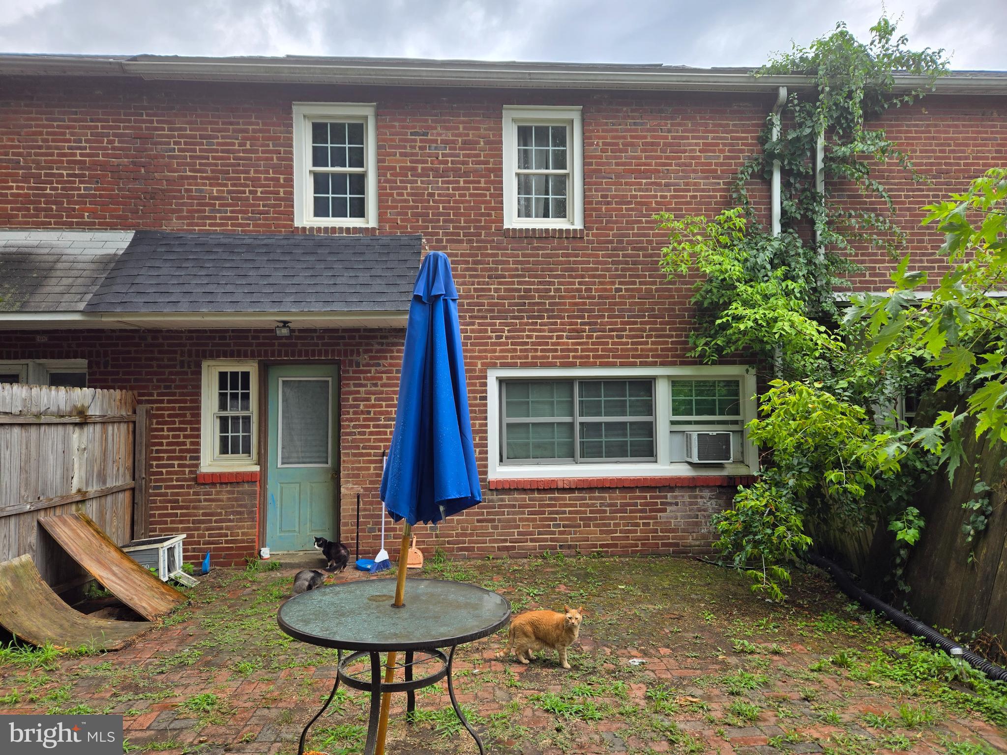 5 N RODNEY DRIVE