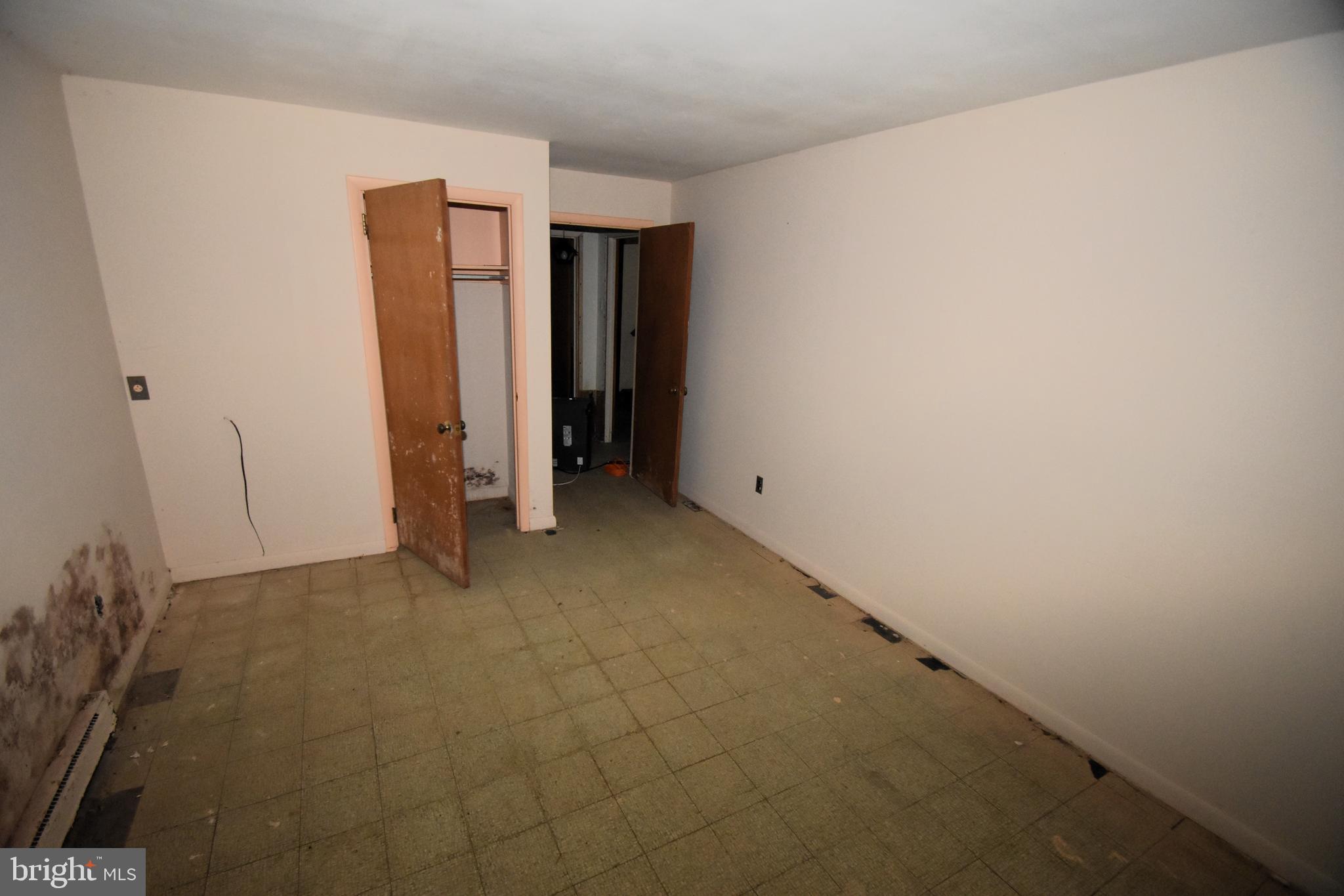 668 ARBOUR DRIVE