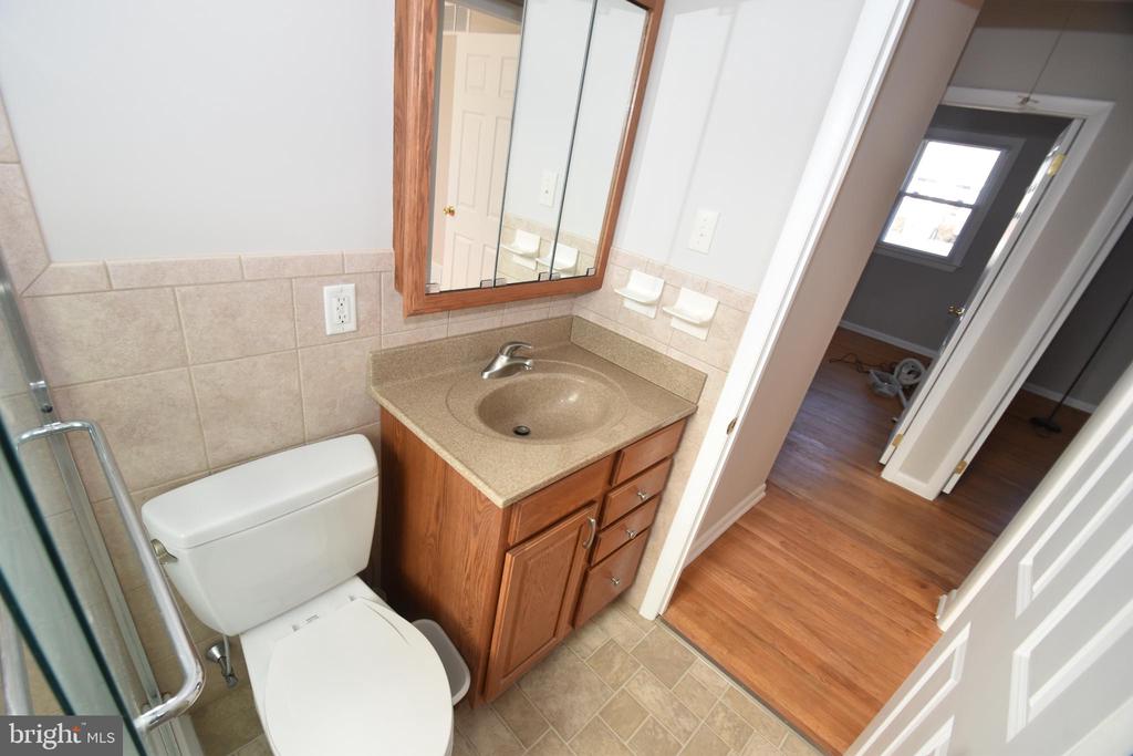 1105 RALPH ROAD