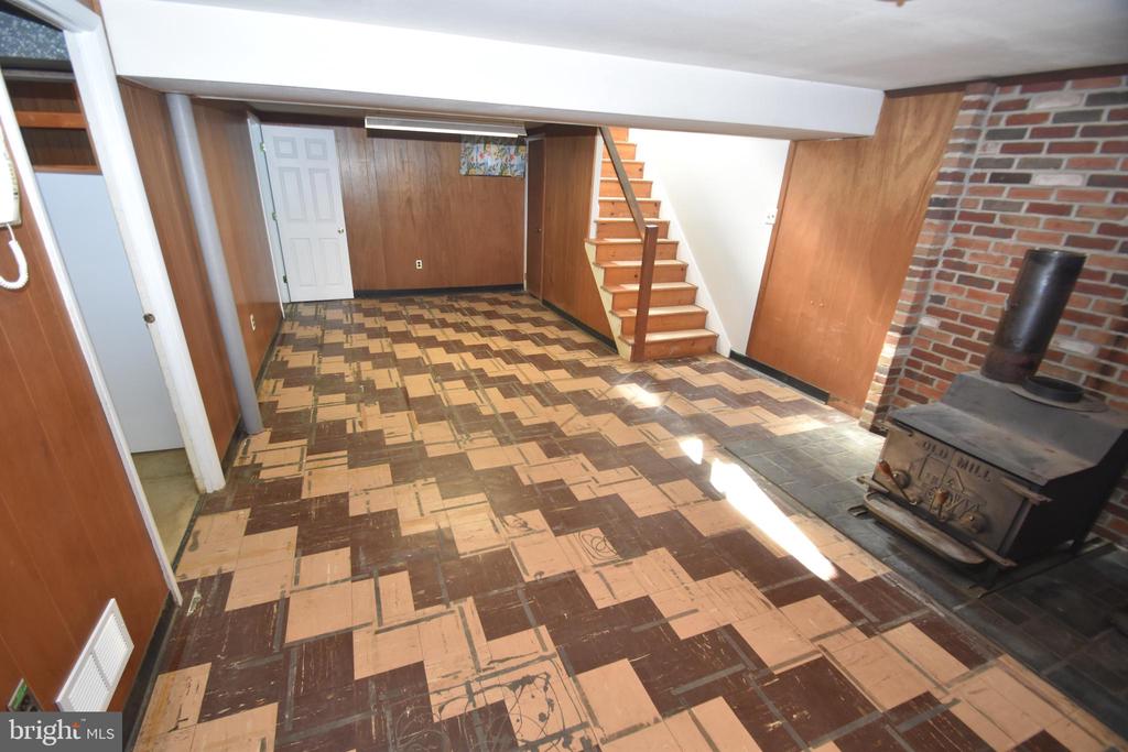 1105 RALPH ROAD