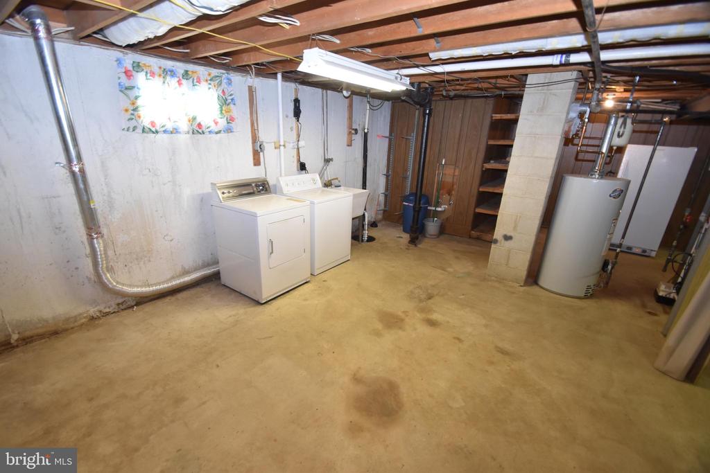 1105 RALPH ROAD