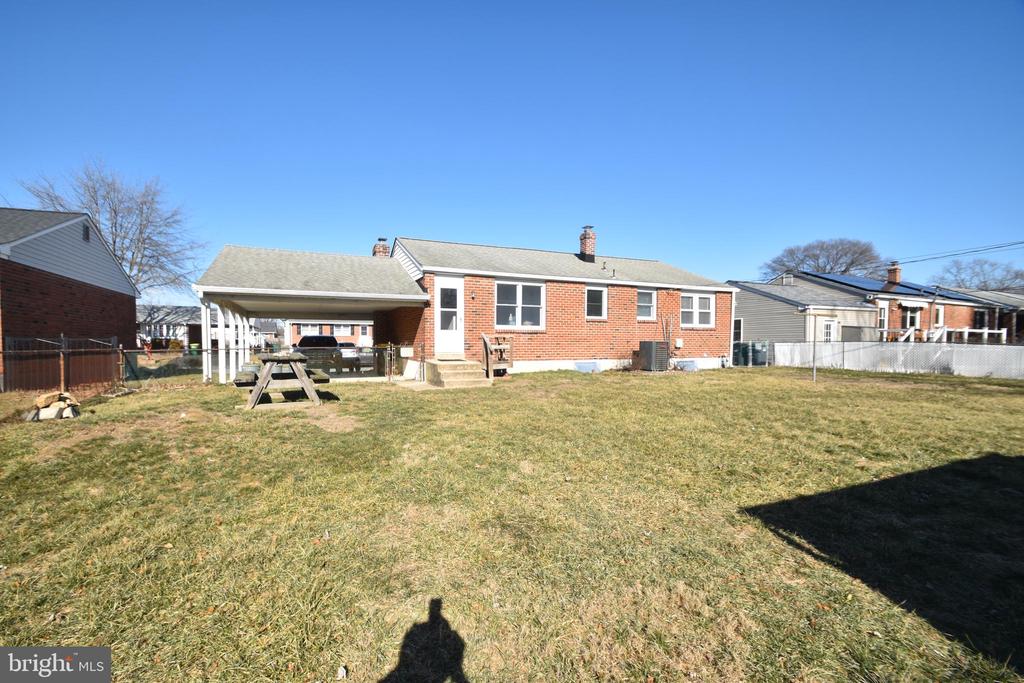 1105 RALPH ROAD