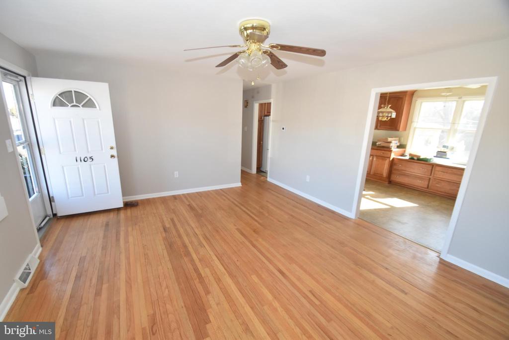 1105 RALPH ROAD