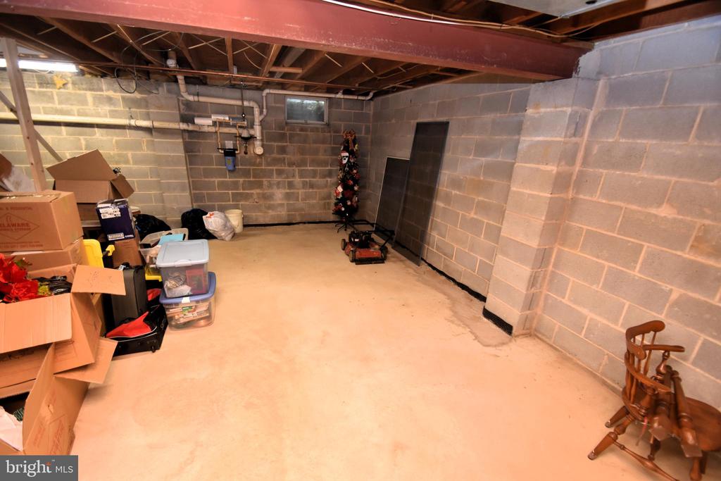 118 RED PINE CIRCLE