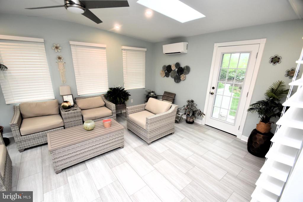 118 RED PINE CIRCLE