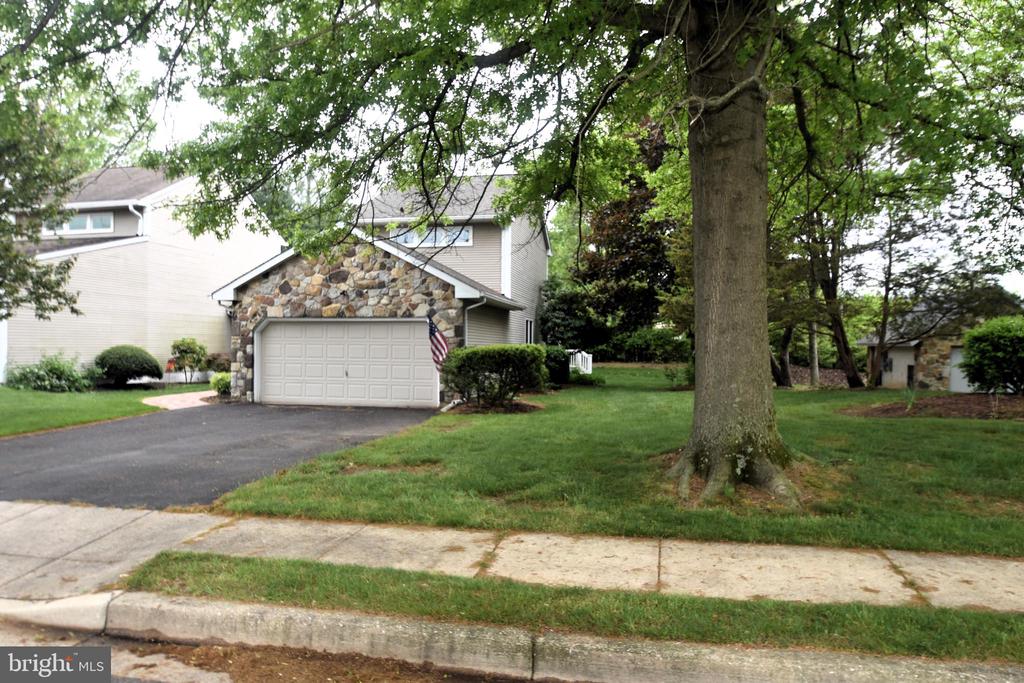 118 RED PINE CIRCLE