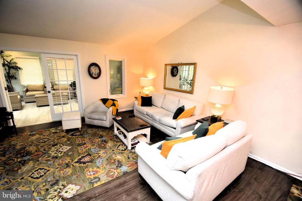 118 RED PINE CIRCLE