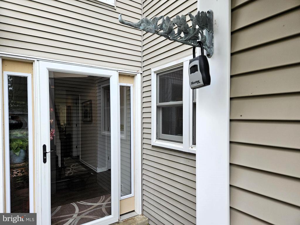 118 RED PINE CIRCLE
