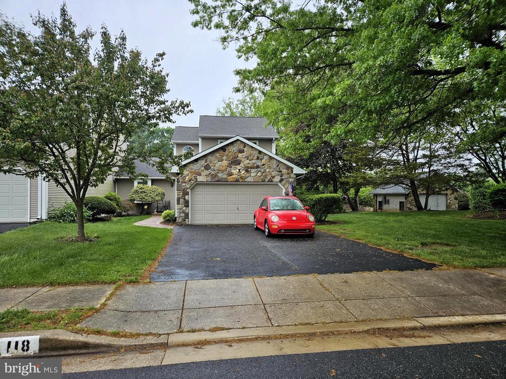 118 RED PINE CIRCLE