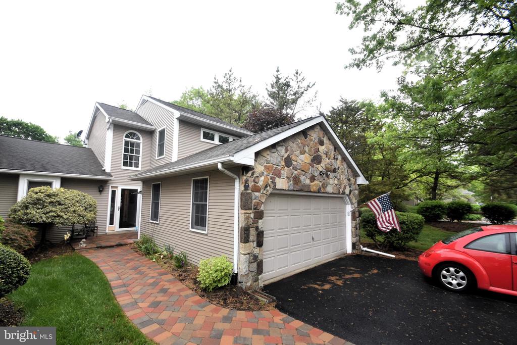 118 RED PINE CIRCLE