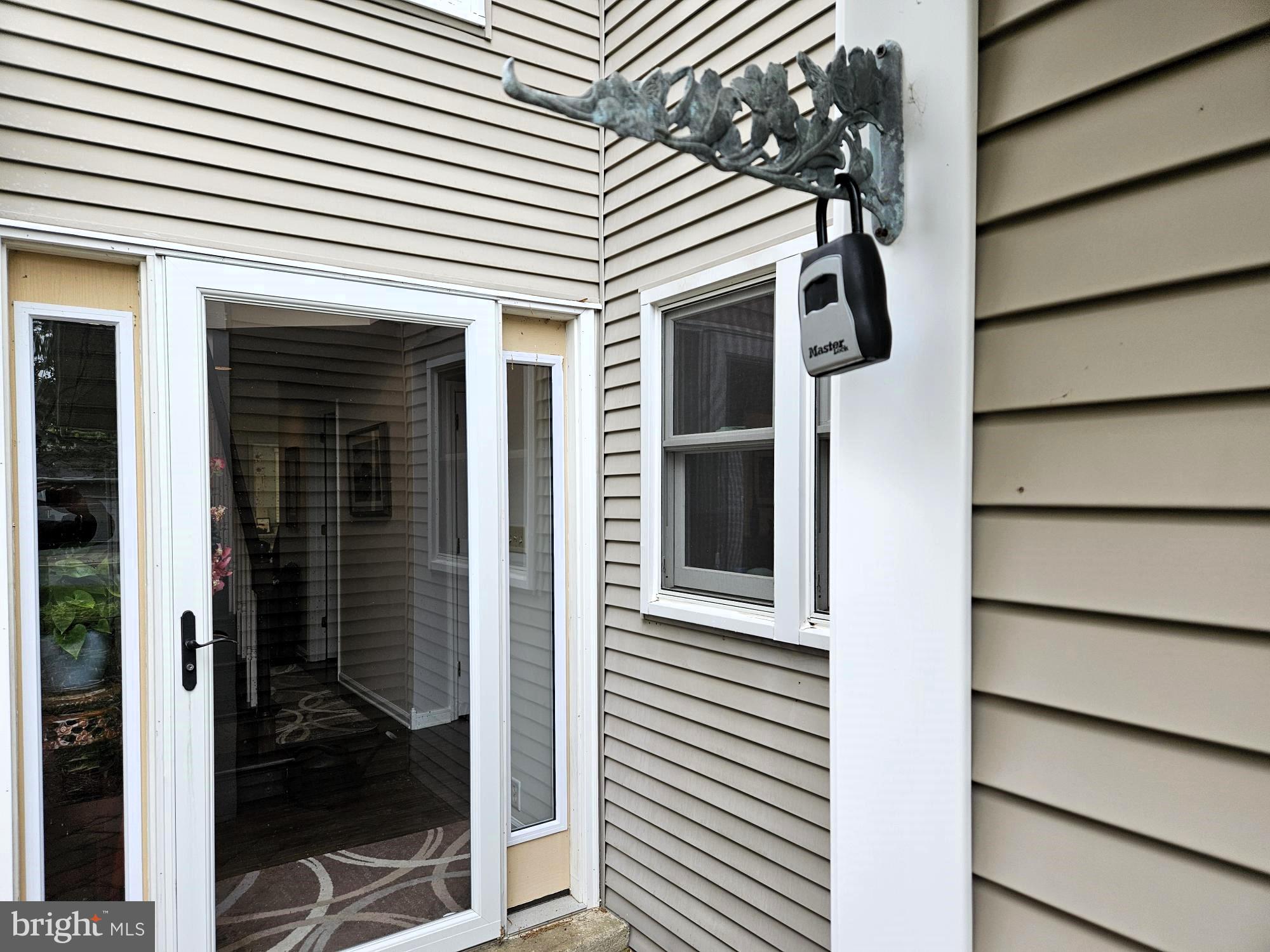 118 RED PINE CIRCLE