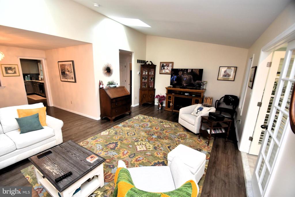 118 RED PINE CIRCLE