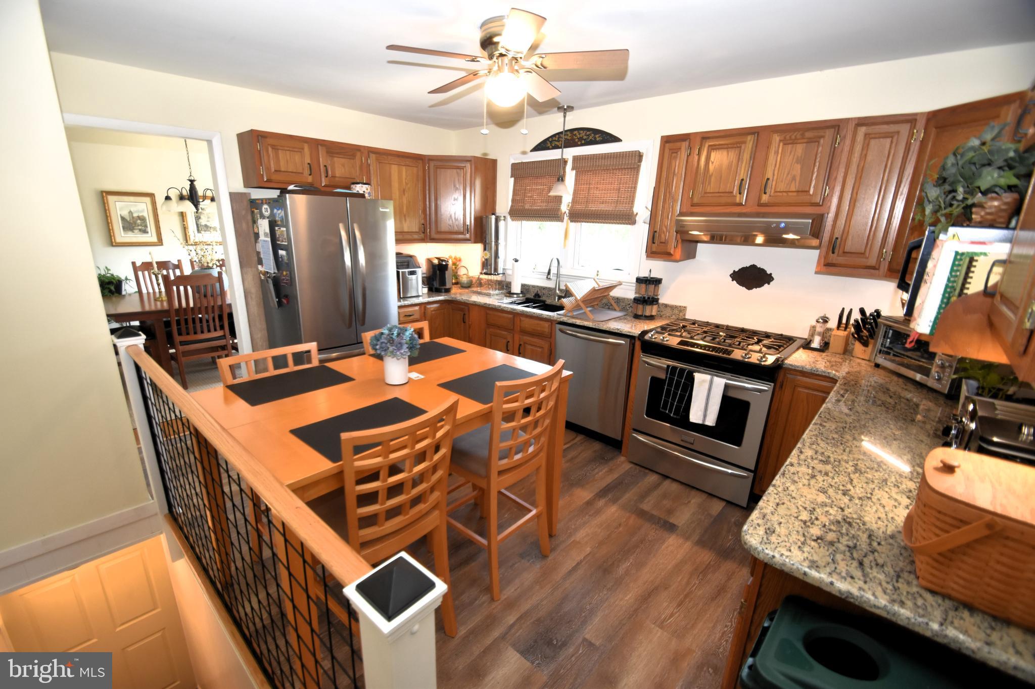 10 CASIMIR COURT