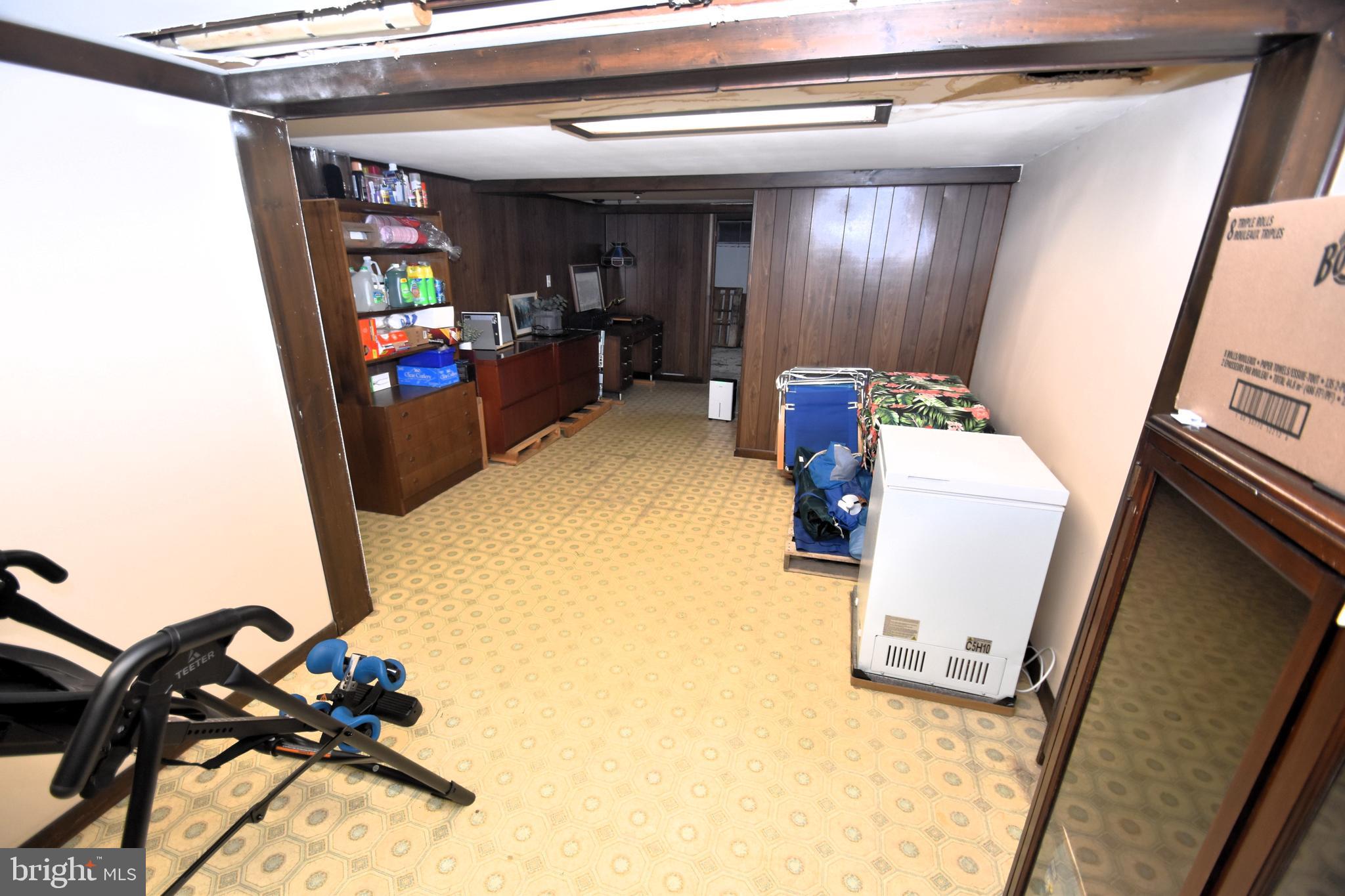 10 CASIMIR COURT