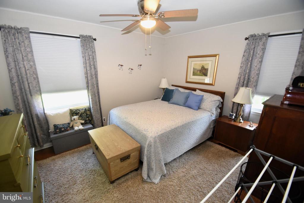 10 CASIMIR COURT