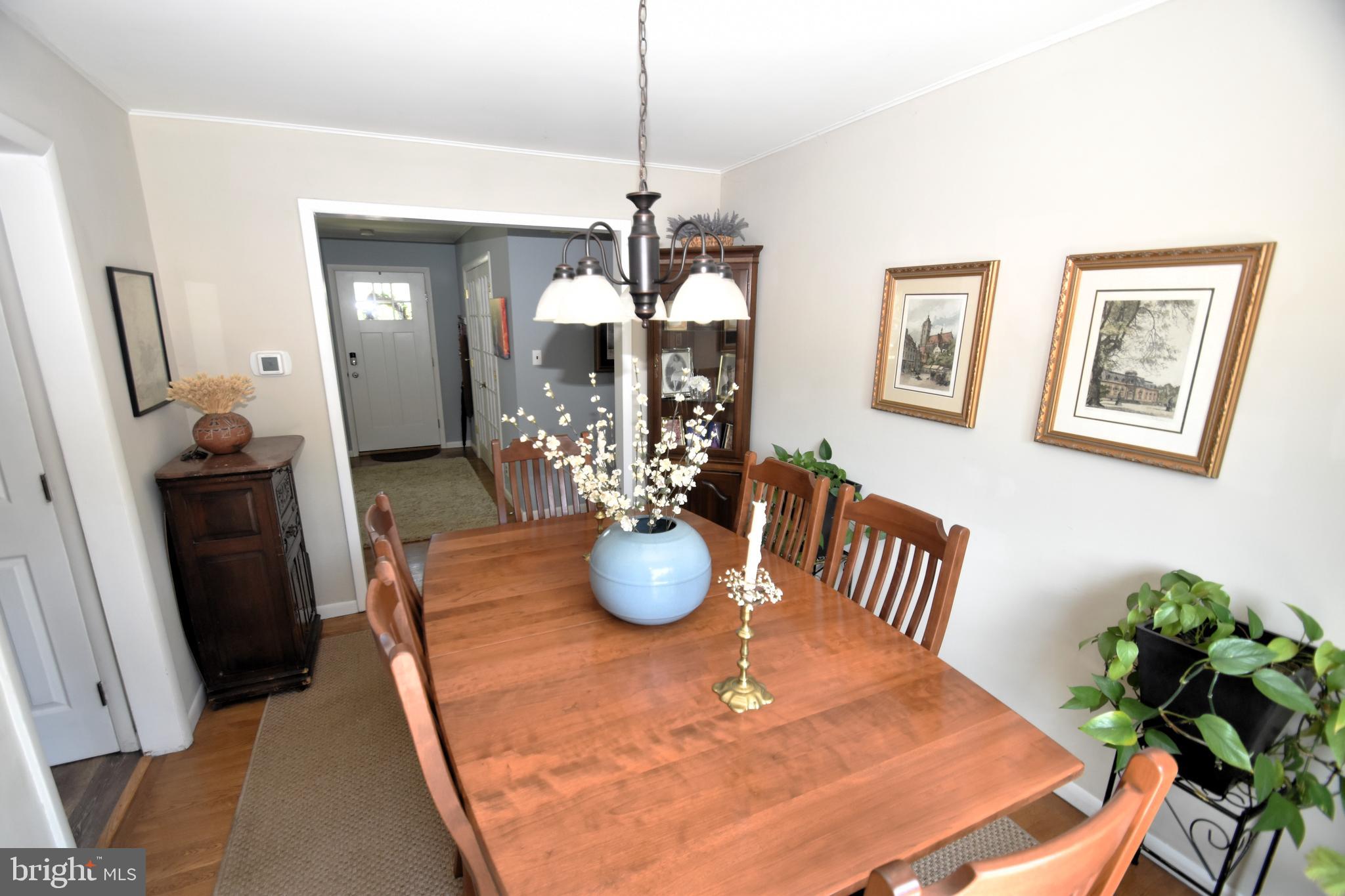 10 CASIMIR COURT